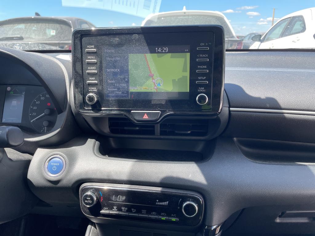 TOYOTA  2022