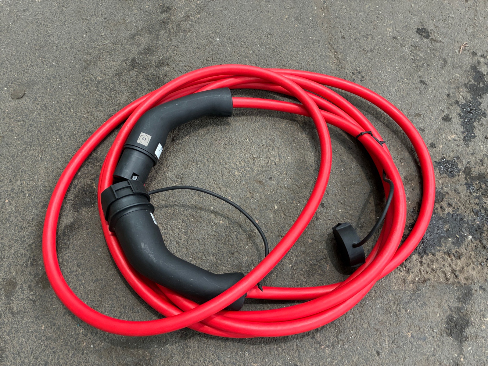 PEUGEOT 2008 Electrique 136 ch Allure 2025