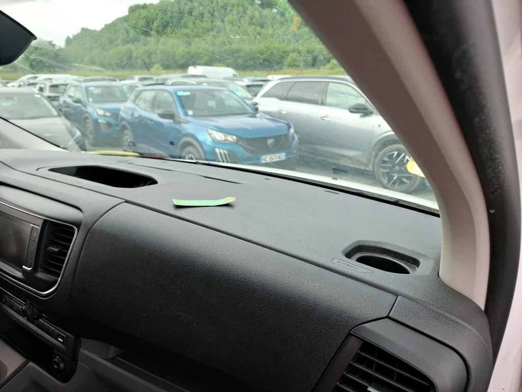 TOYOTA  2022