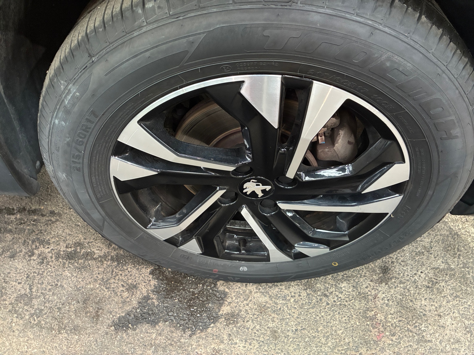 PEUGEOT 2008 2008 BlueHDi 130 S&S EAT8 Allure Pack 2022