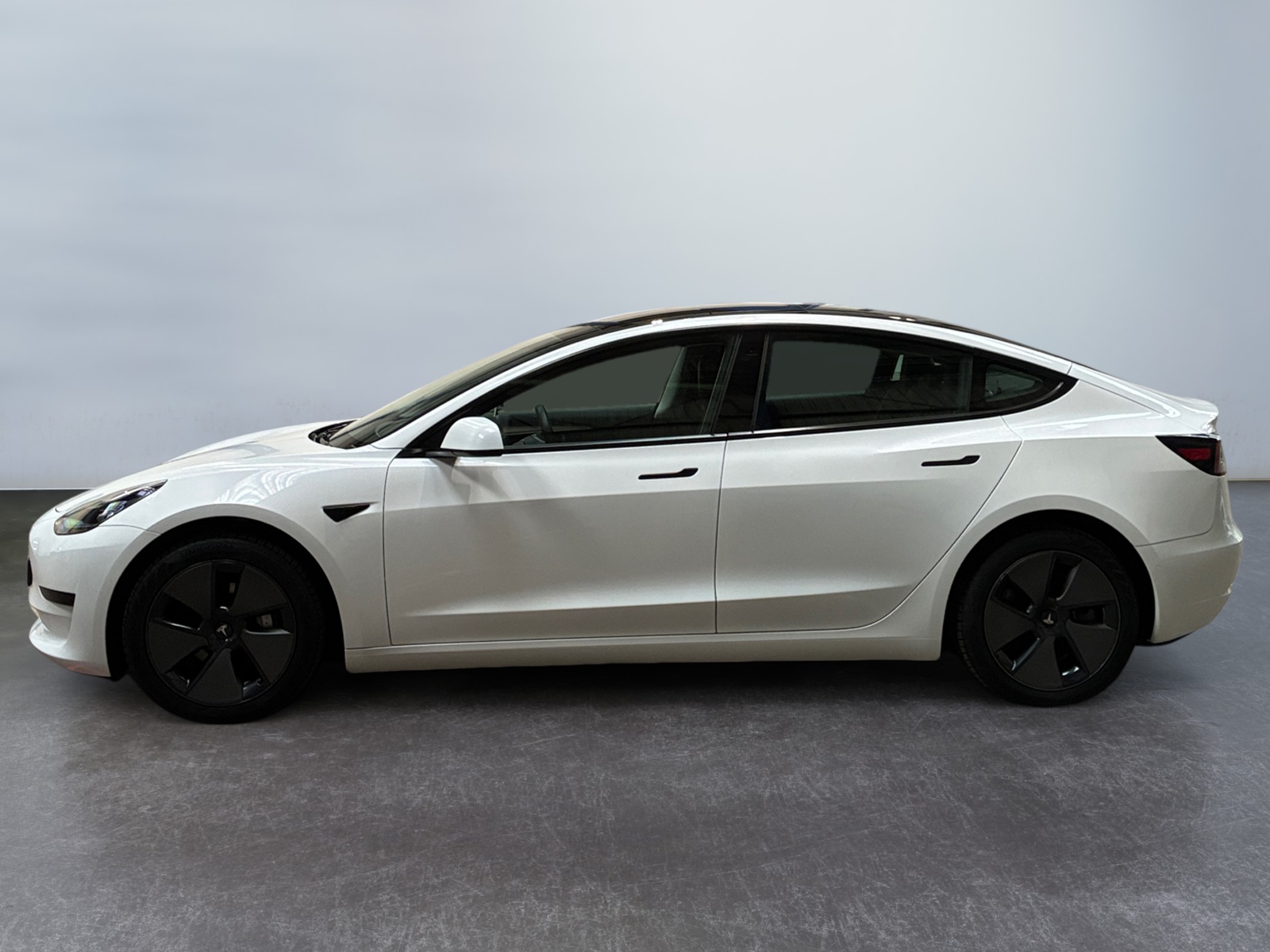 TESLA MODEL 3 Standard Range Plus RWD 2021