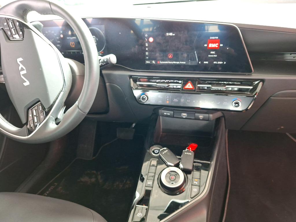 KIA  2023