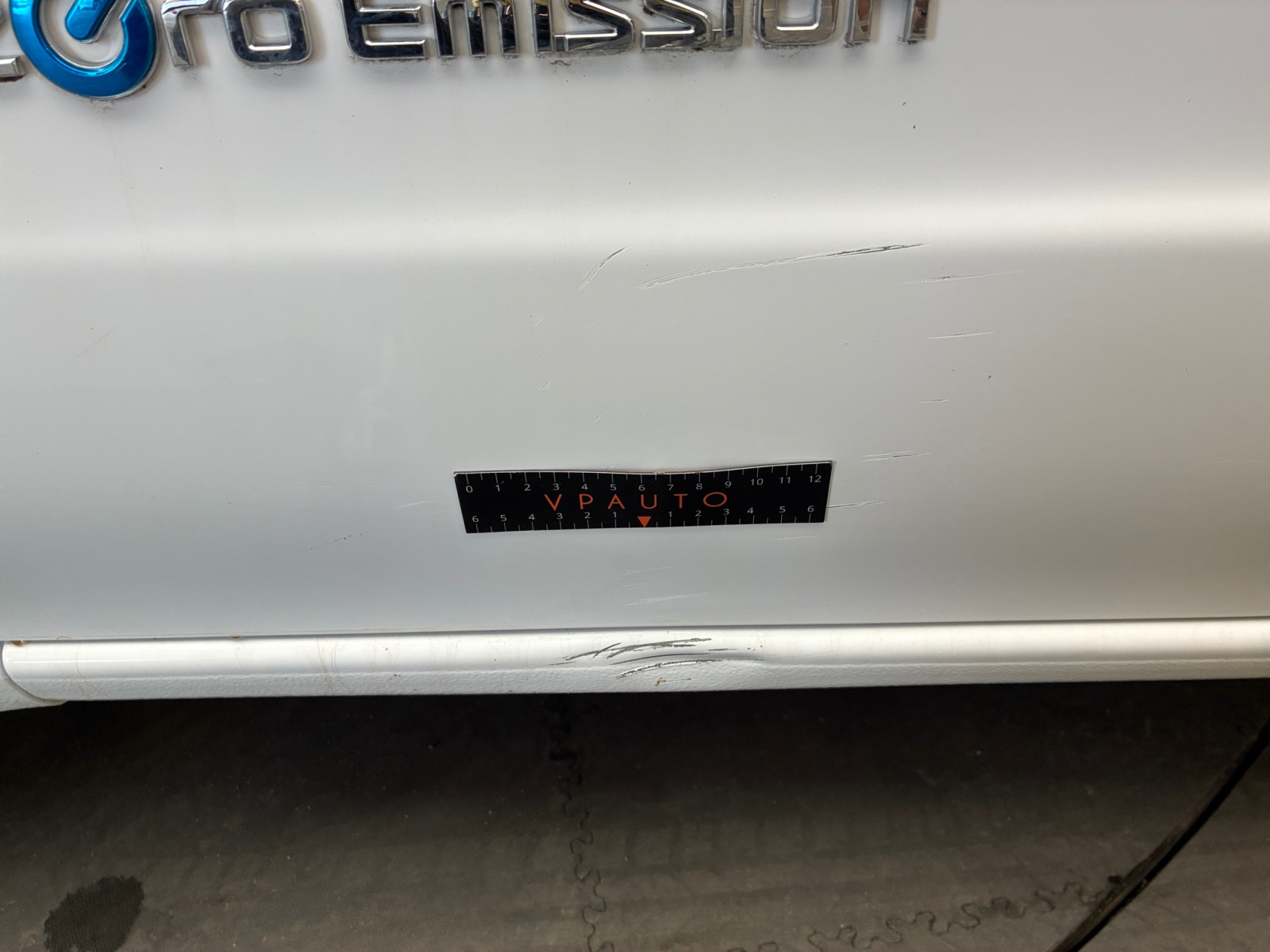 NISSAN  2020