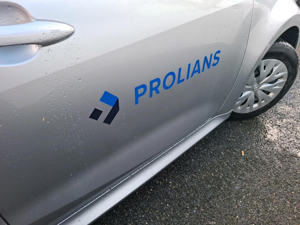 TOYOTA  2022