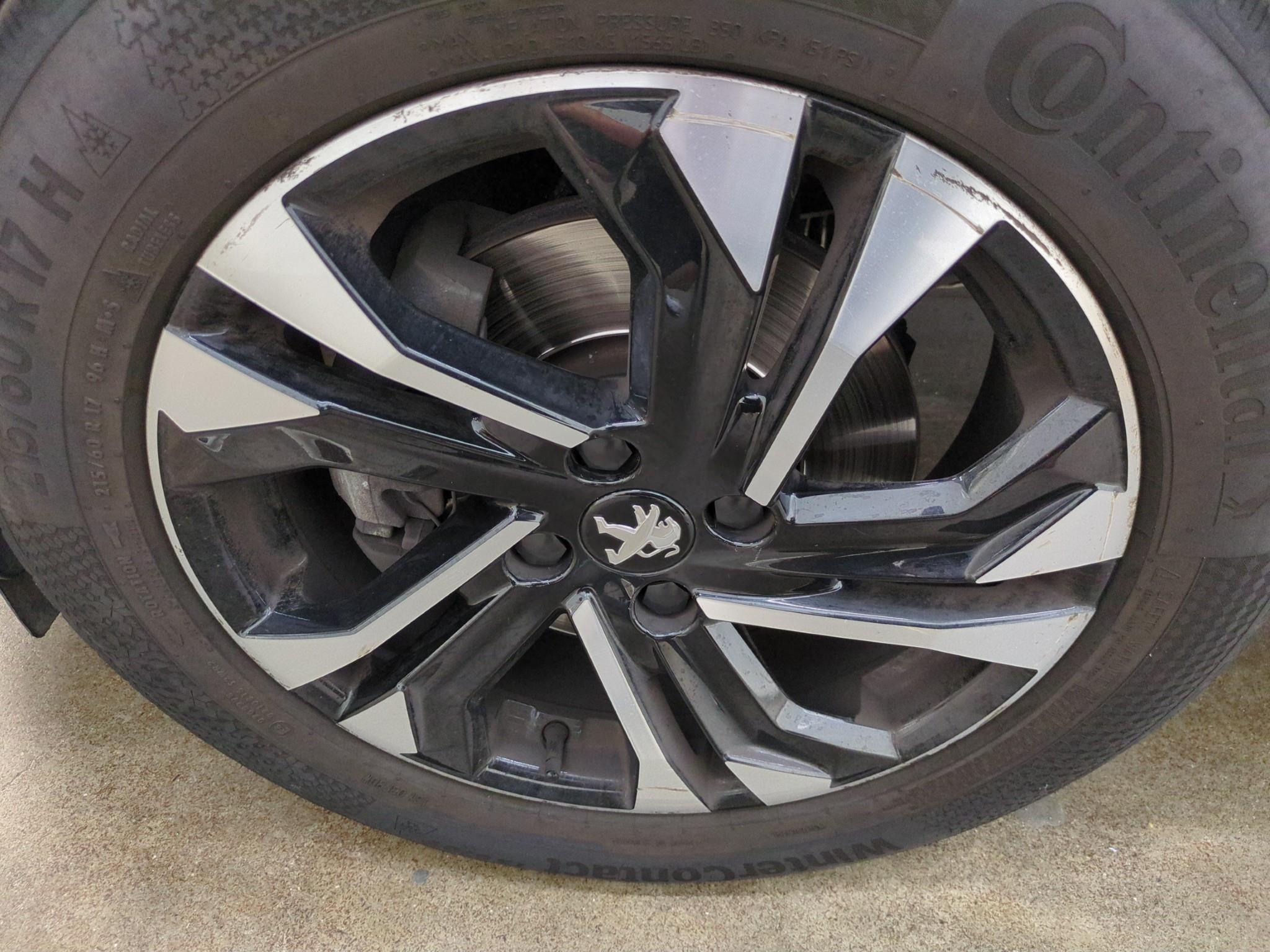 PEUGEOT 2008 BlueHDi 130 S&S EAT8 Allure Pack 2021