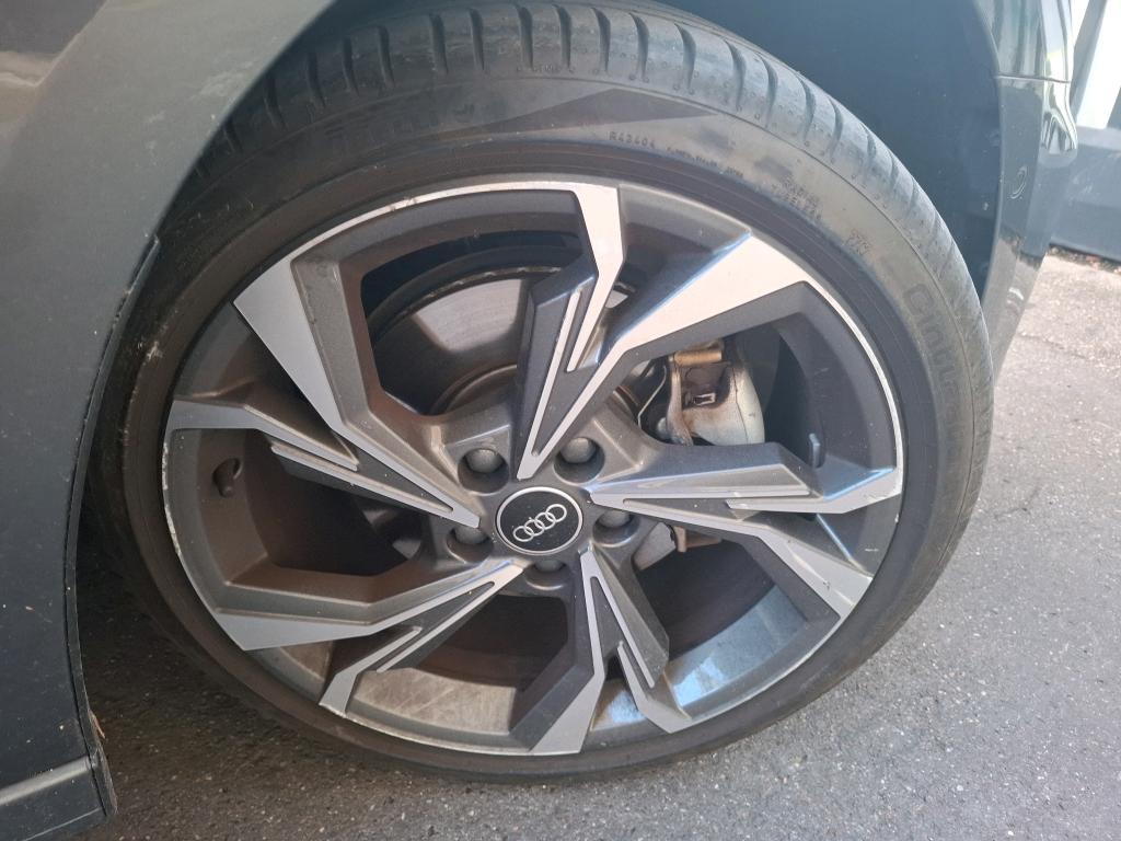 AUDI AUDI A3/S3 A3 SPORTBACK 40 TFSIe 204 S tronic 6 Line 2023