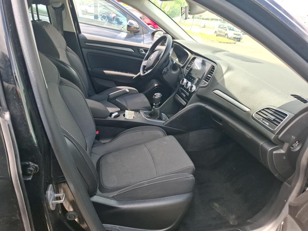 RENAULT RENAULT MÉGANE MEGANE IV Berline TCe 140 Evolution 2023