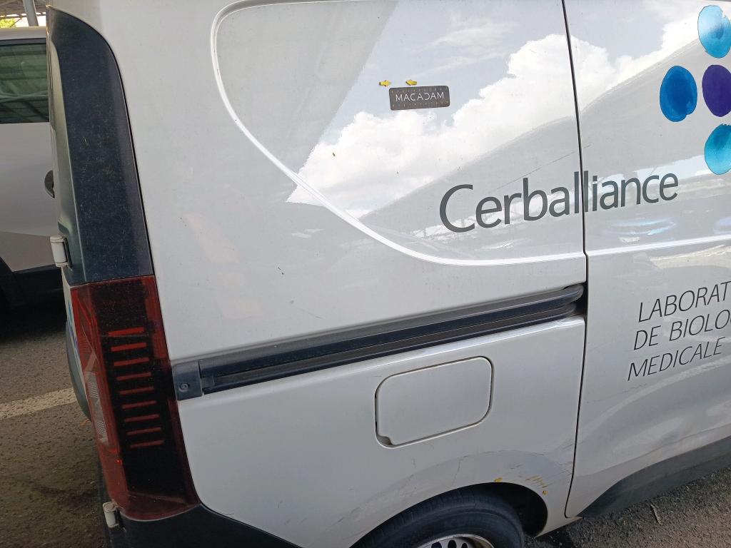 RENAULT RENAULT EXPRESS VAN TCE 100 - 22 CONFORT 2023