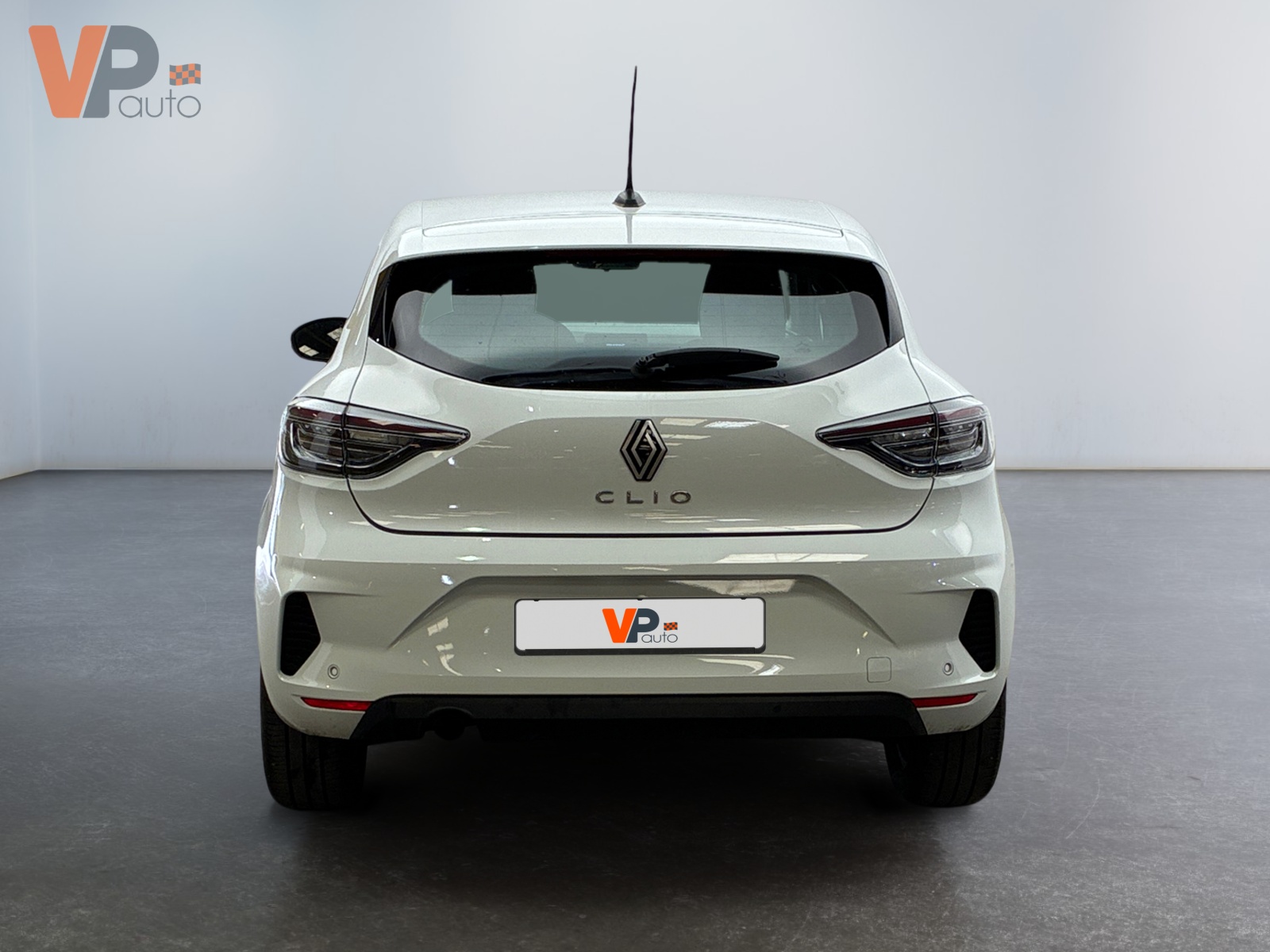 RENAULT  2024