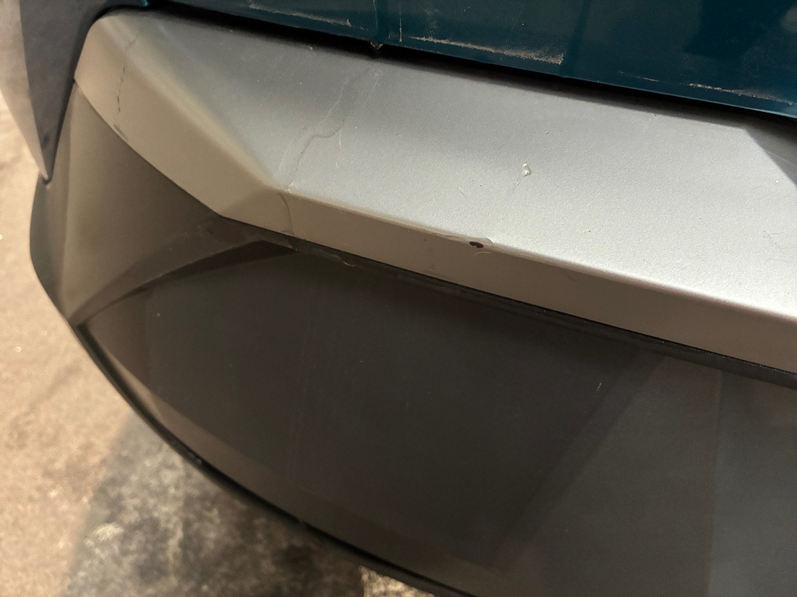 PEUGEOT 3008 Hybrid 136 e-DCS6 GT 2024