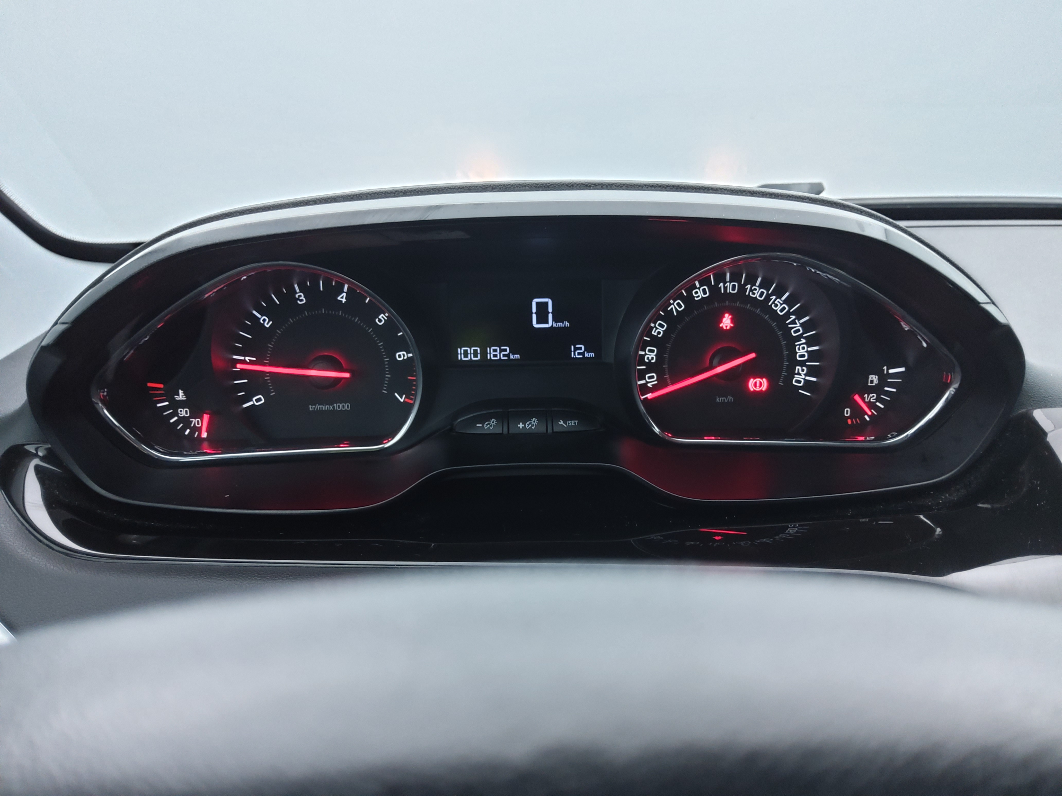 PEUGEOT  2011