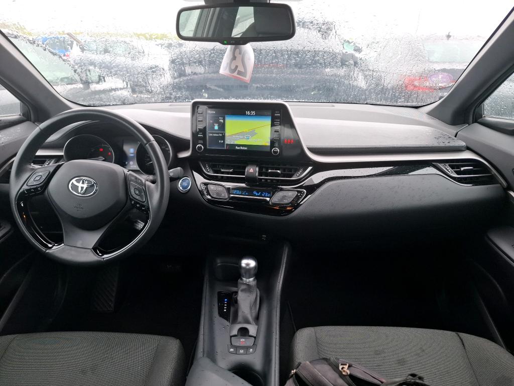TOYOTA  2023