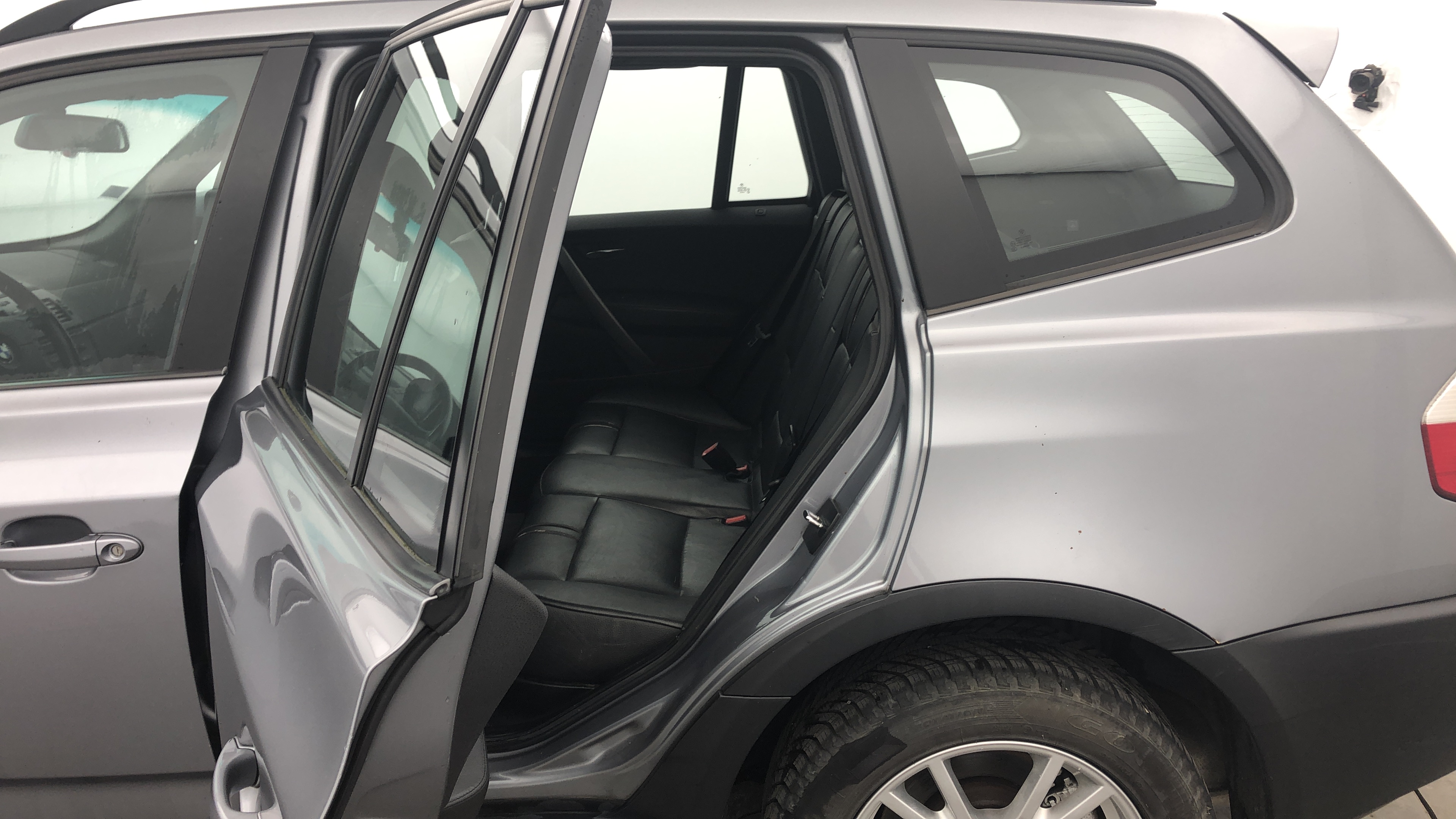 BMW  2005