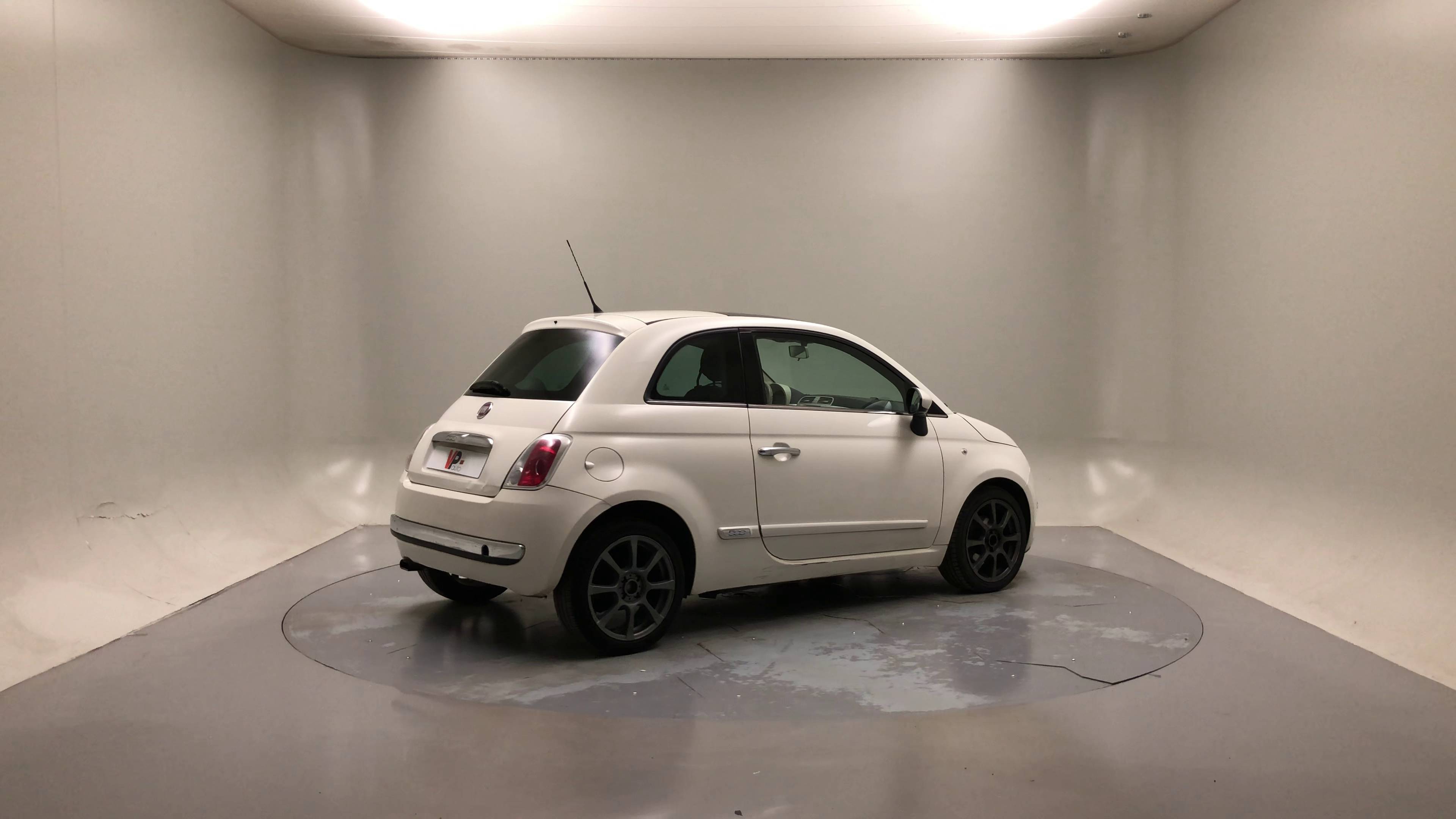 FIAT  2011