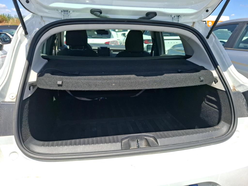 RENAULT RENAULT CLIO SOCIETE BLUE DCI 100 - 21N AIR NAV 2022