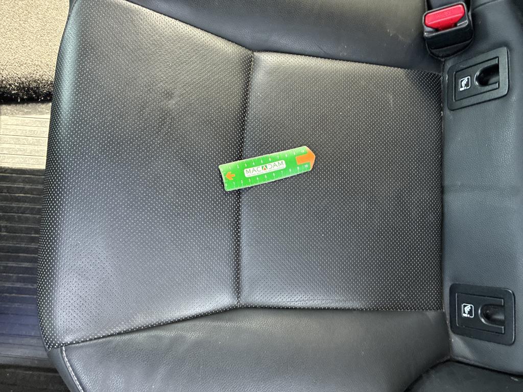TOYOTA  2021