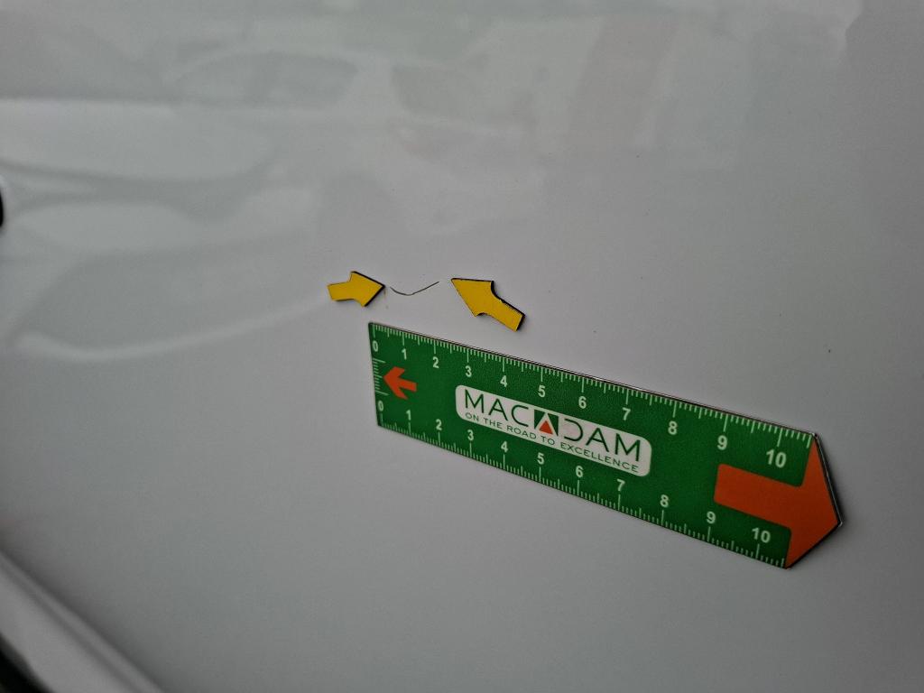 TOYOTA  2023