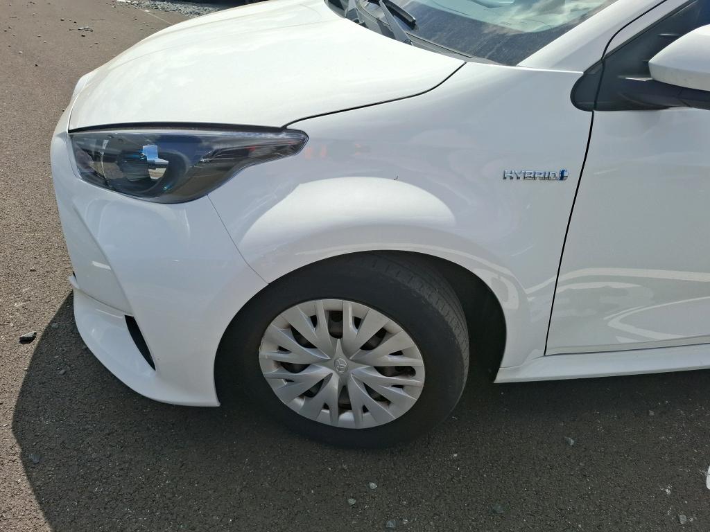 TOYOTA  2021