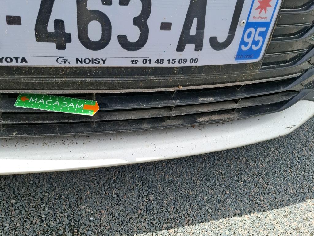 TOYOTA  2019