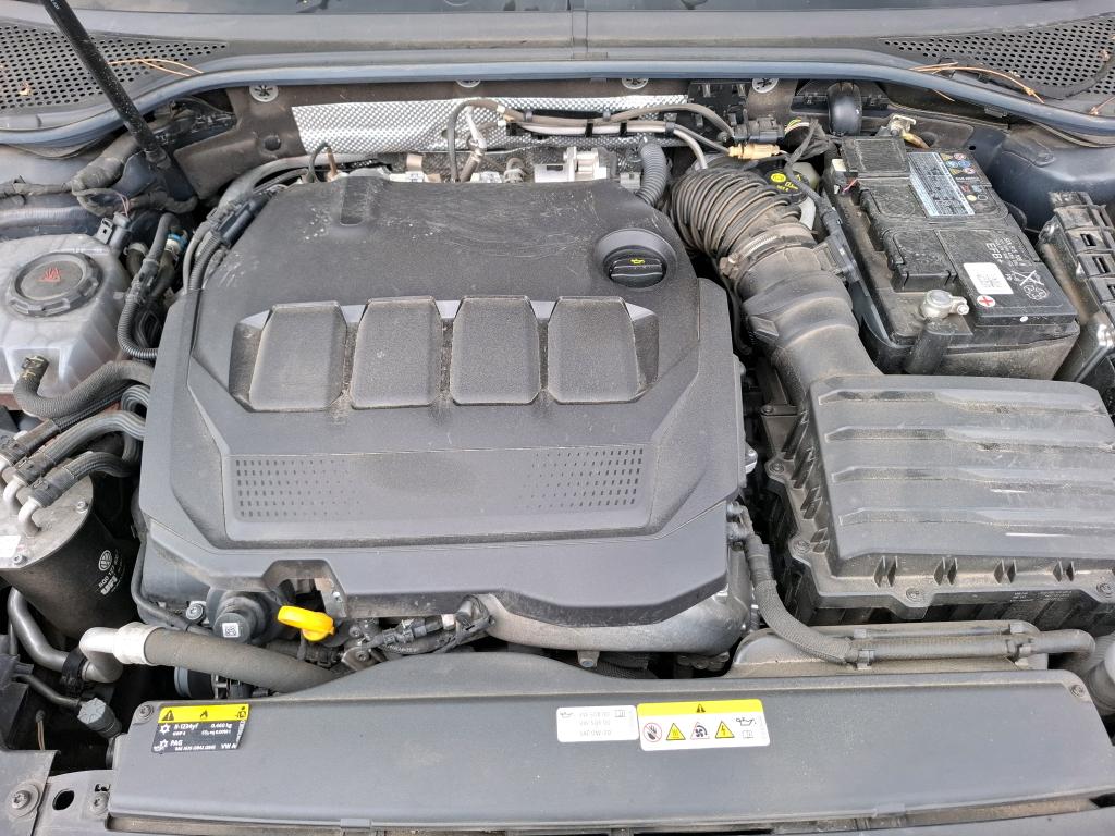 VOLKSWAGEN VOLKSWAGEN PASSAT SW 2.0 TDI EVO SCR 122 DSG7 Life Plus 2023