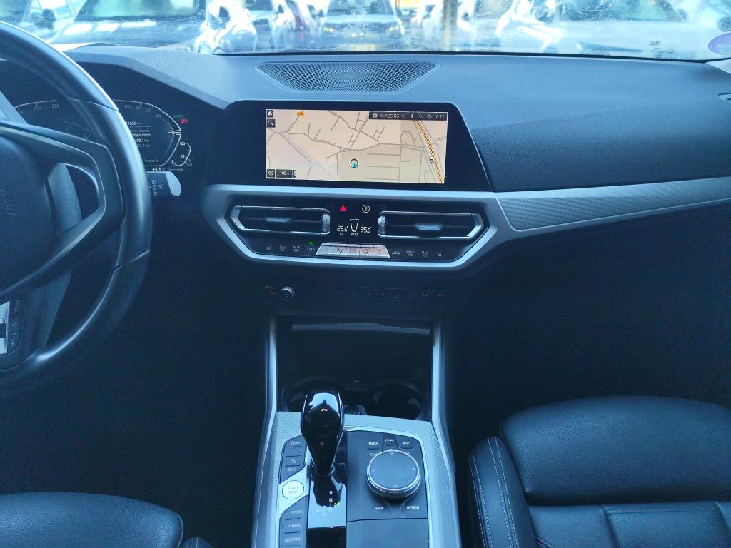 BMW BMW SERIE 3 TOURING G21 330e 292 ch BVA8 Business Design 2021