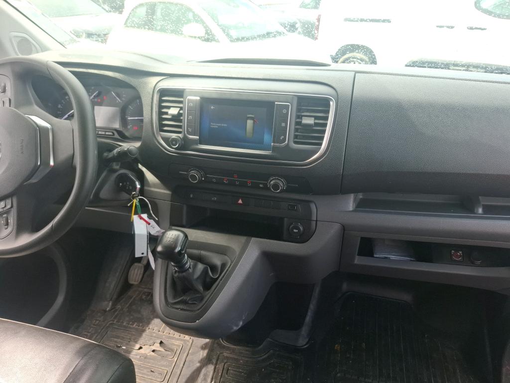 TOYOTA  2022