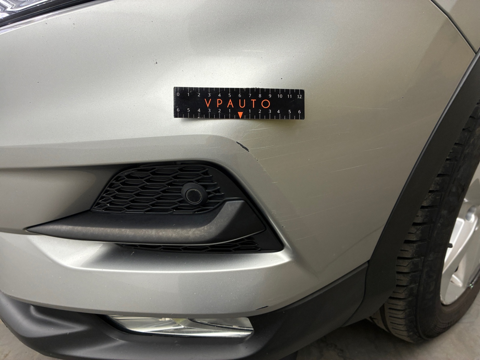 NISSAN  2019