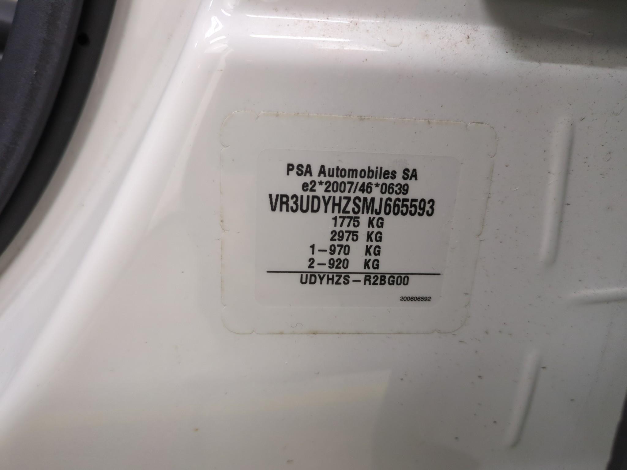 PEUGEOT 2008 BUSINESS BlueHDi 130 S&S EAT8 Allure 2021