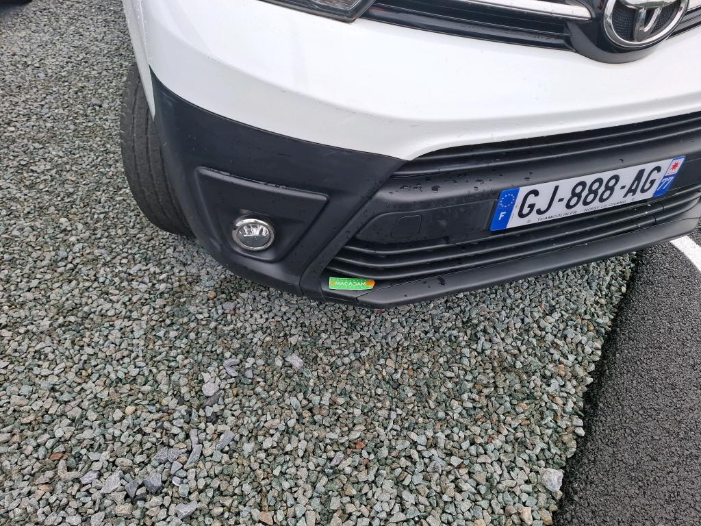 TOYOTA  2022
