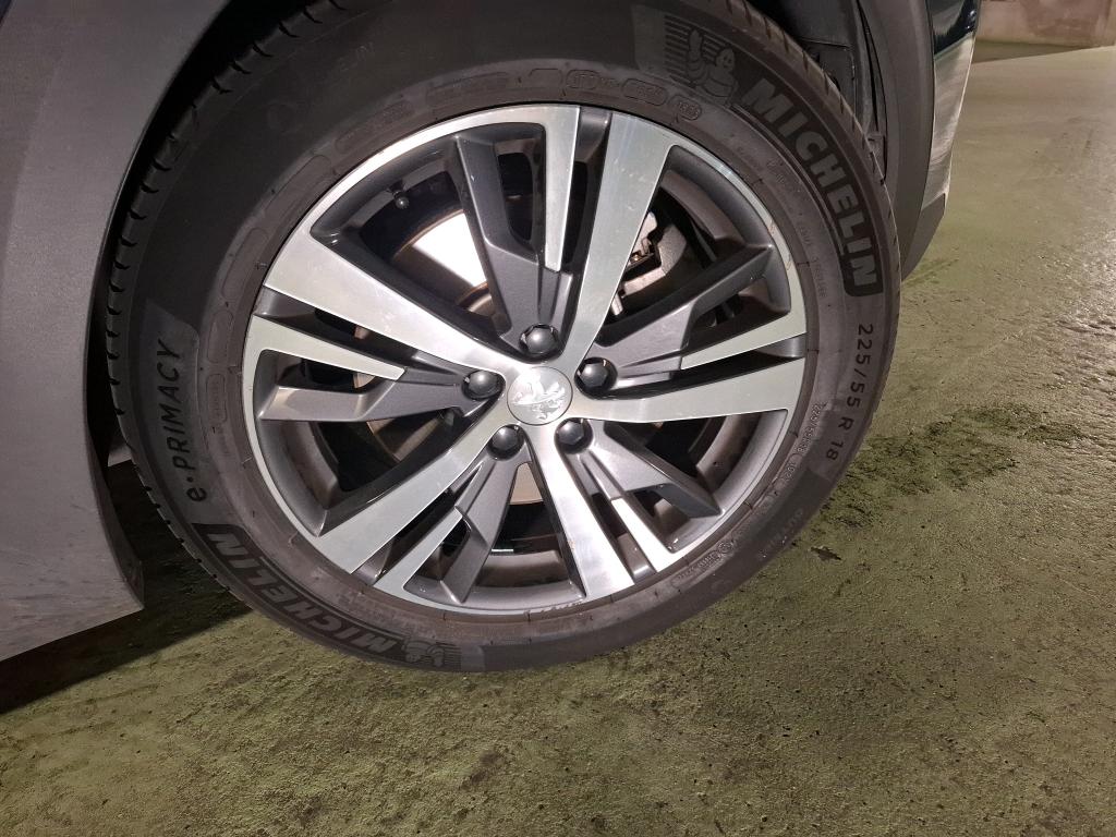 PEUGEOT PEUGEOT 3008 Hybrid 225 e-EAT8 Active Pack 2023