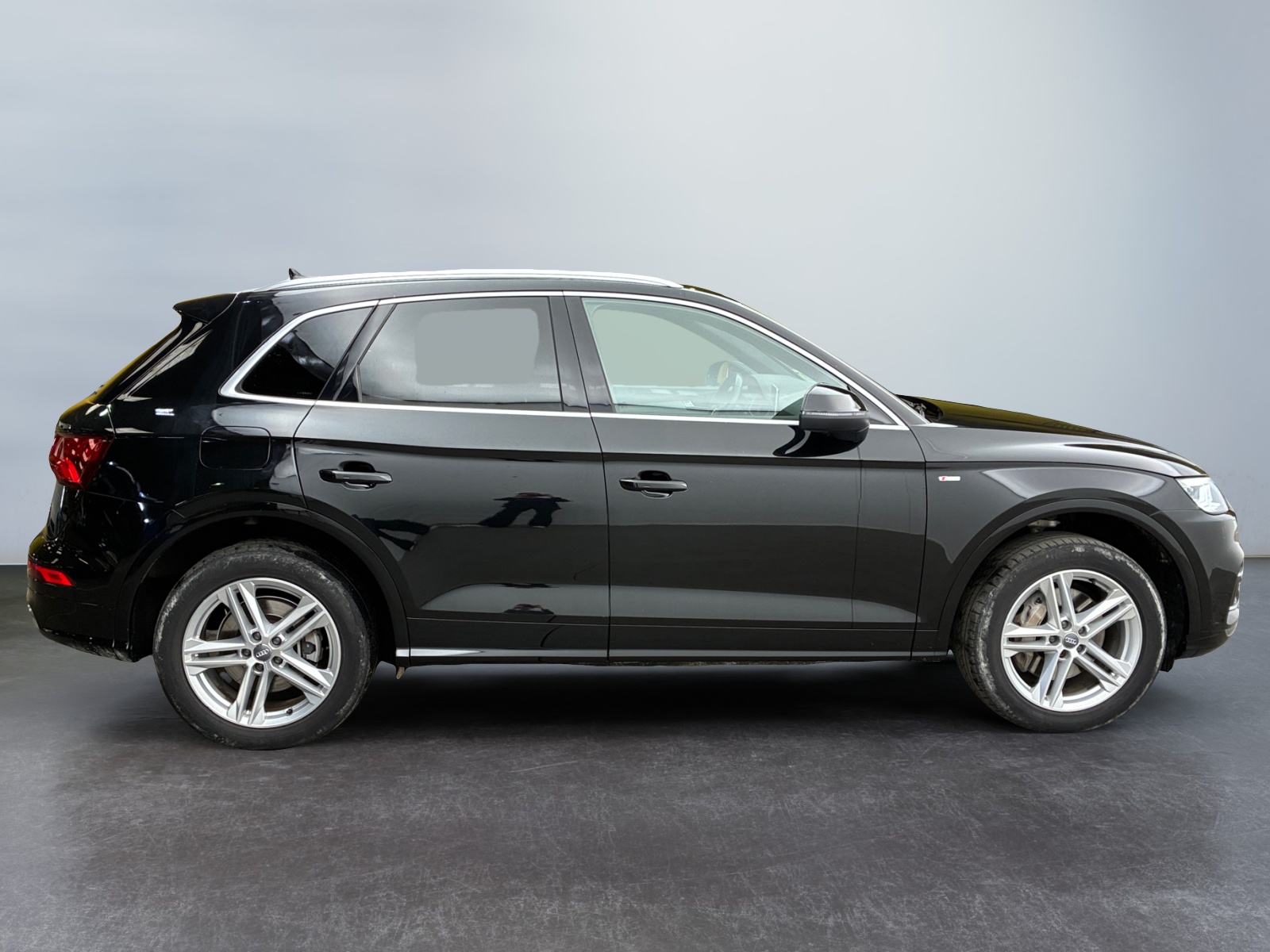 AUDI  2019