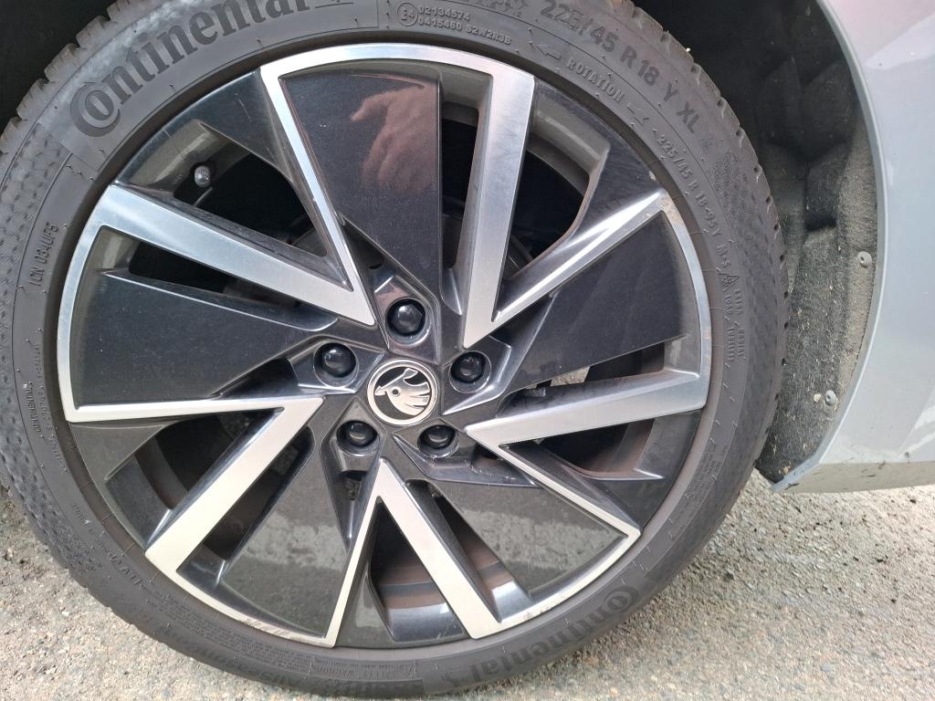 SKODA SKODA OCTAVIA COMBI 1.4 TSI PHEV iV 204 ch DSG6e Ambition 2023