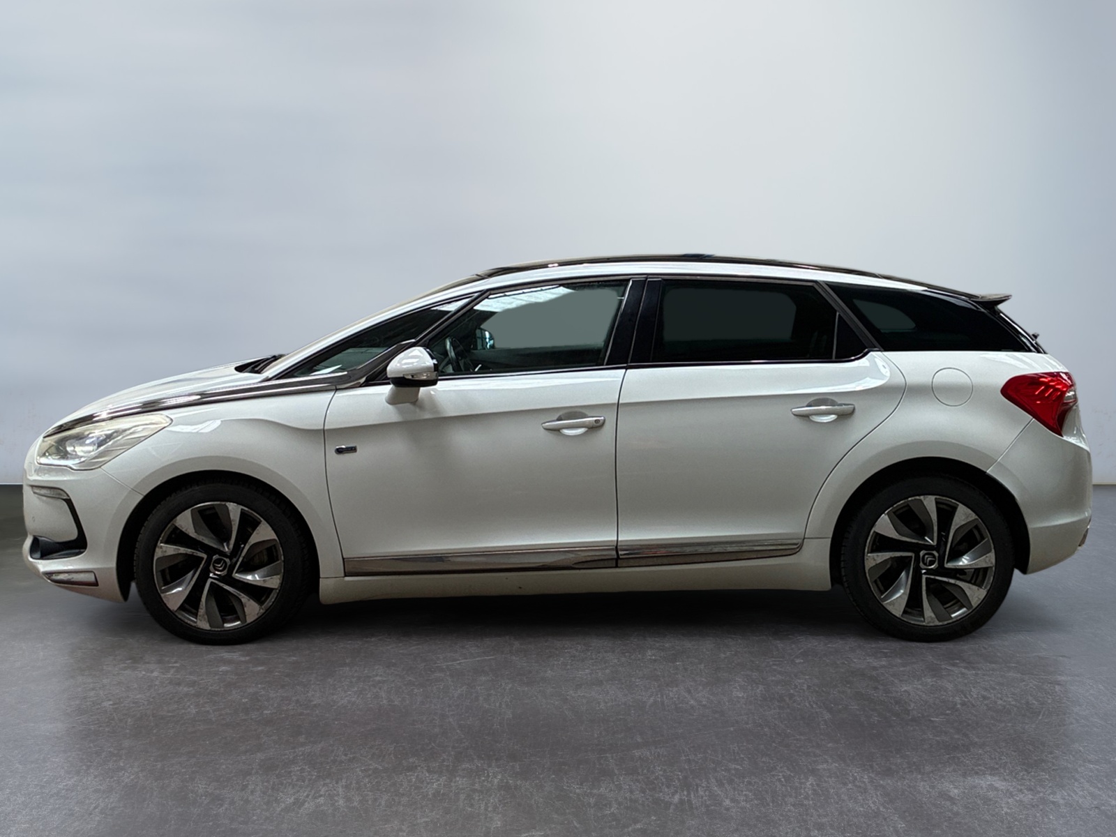 CITROEN DS5 Hybrid4 Sport Chic BMP6 2013