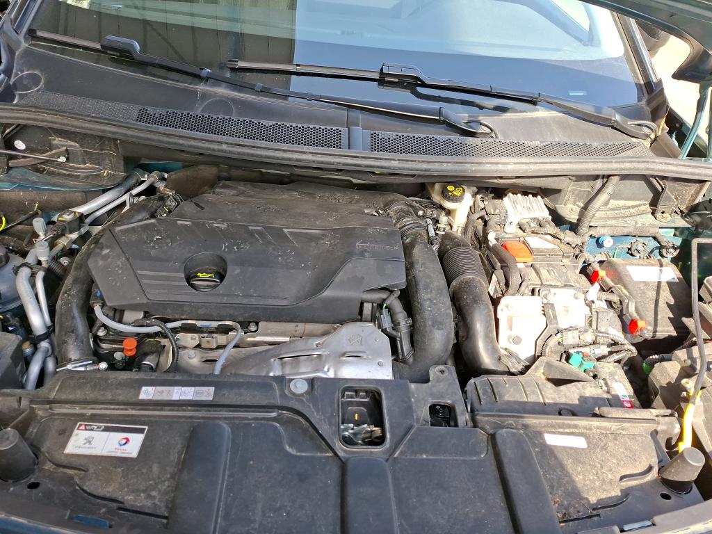 PEUGEOT PEUGEOT 3008 Hybrid 225 e-EAT8 Allure Pack 2022