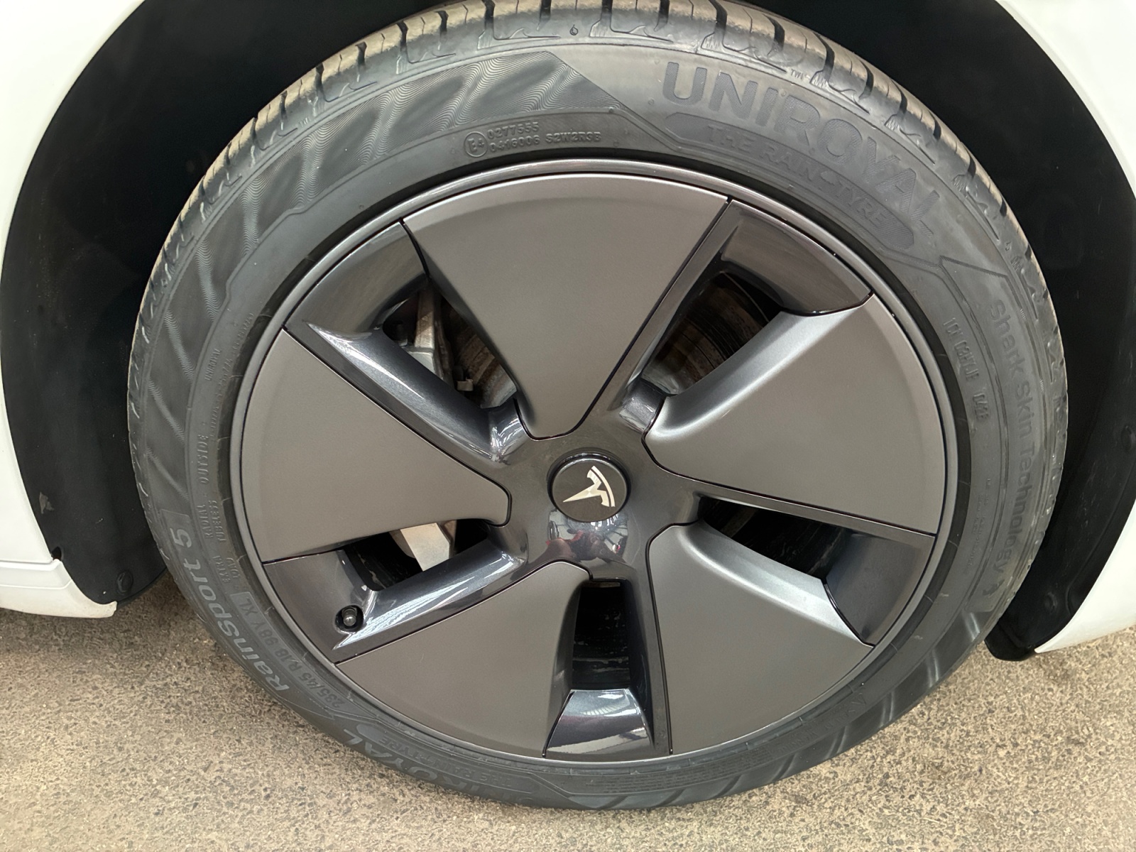 TESLA MODEL 3 Standard Range Plus RWD 2021