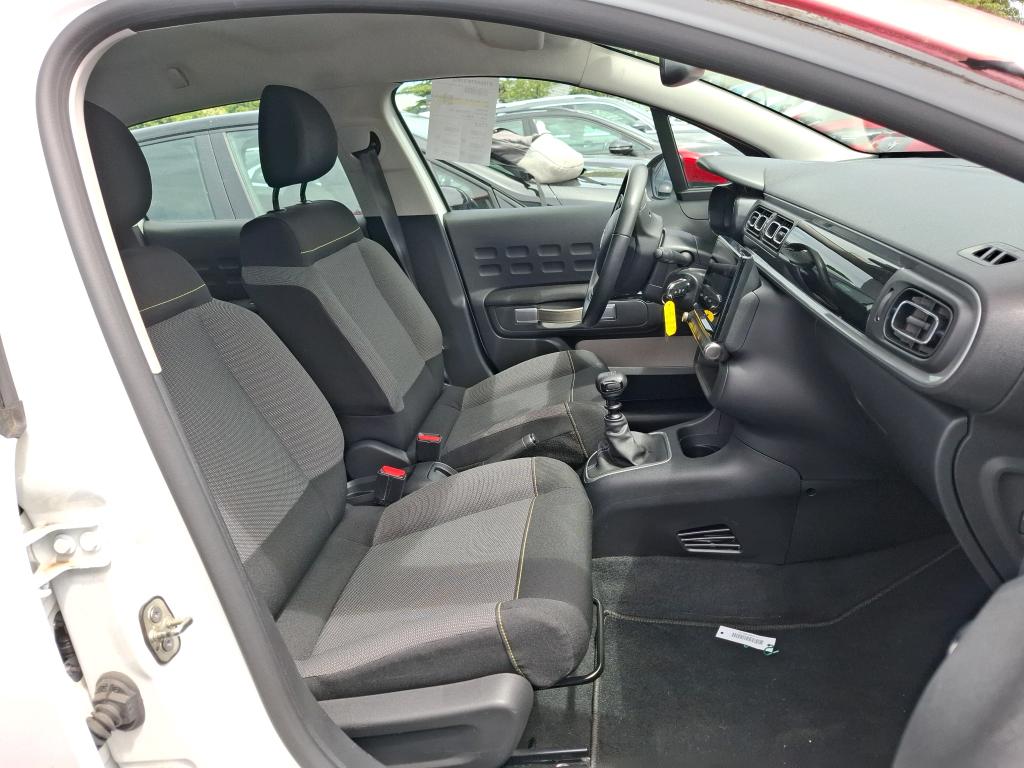 CITROEN CITROEN C3 PureTech 110 S&S BVM6 Shine Business 2021
