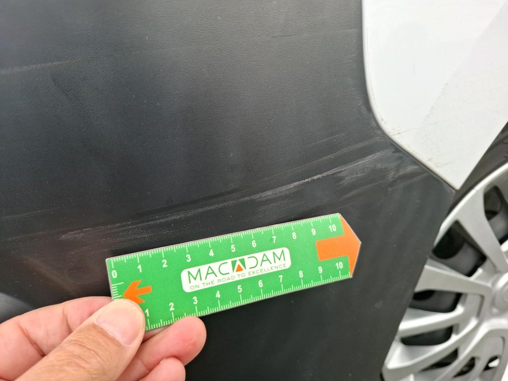 TOYOTA  2023