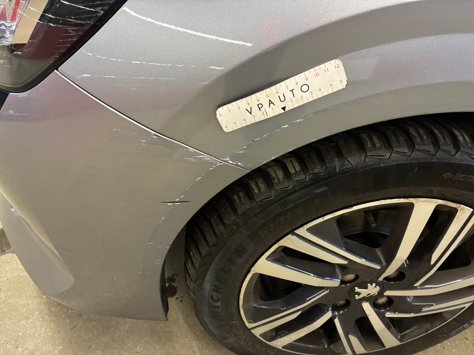 PEUGEOT PEUGEOT 208 BUSINESS PureTech 100 S&S EAT8 Allure 2020
