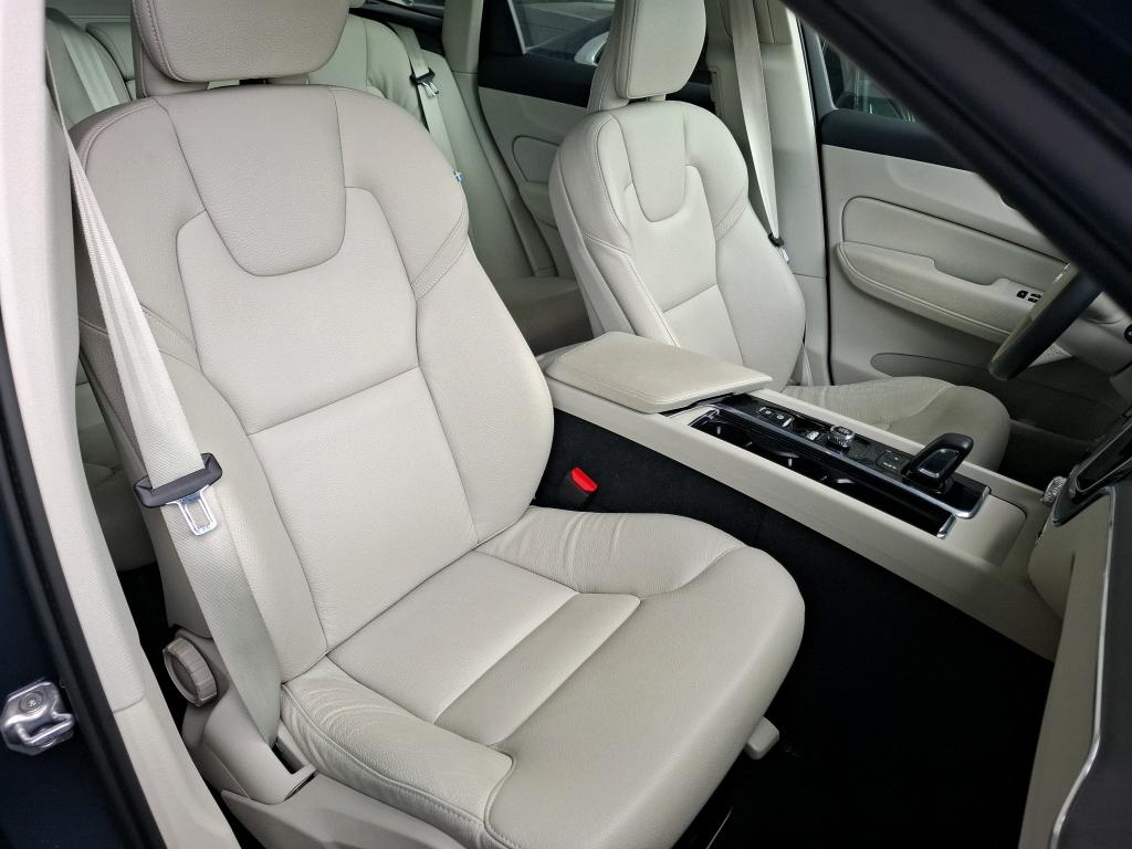 VOLVO VOLVO XC60 T6 Recharge AWD 253 ch + 87 Geartronic 8 Inscription 2021