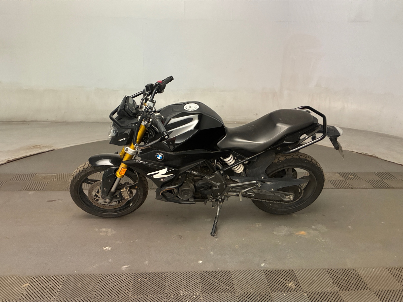 BMW G 310 R 2023