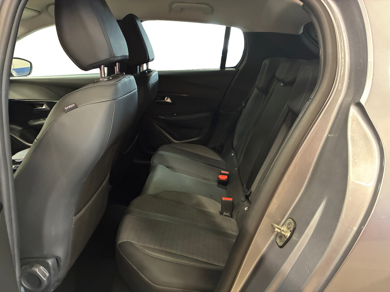 PEUGEOT PEUGEOT 208 BUSINESS PureTech 100 S&S EAT8 Allure 2020