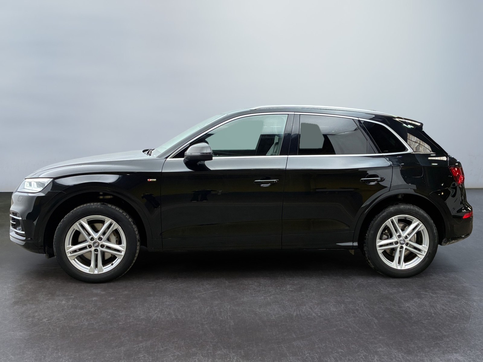 AUDI  2019