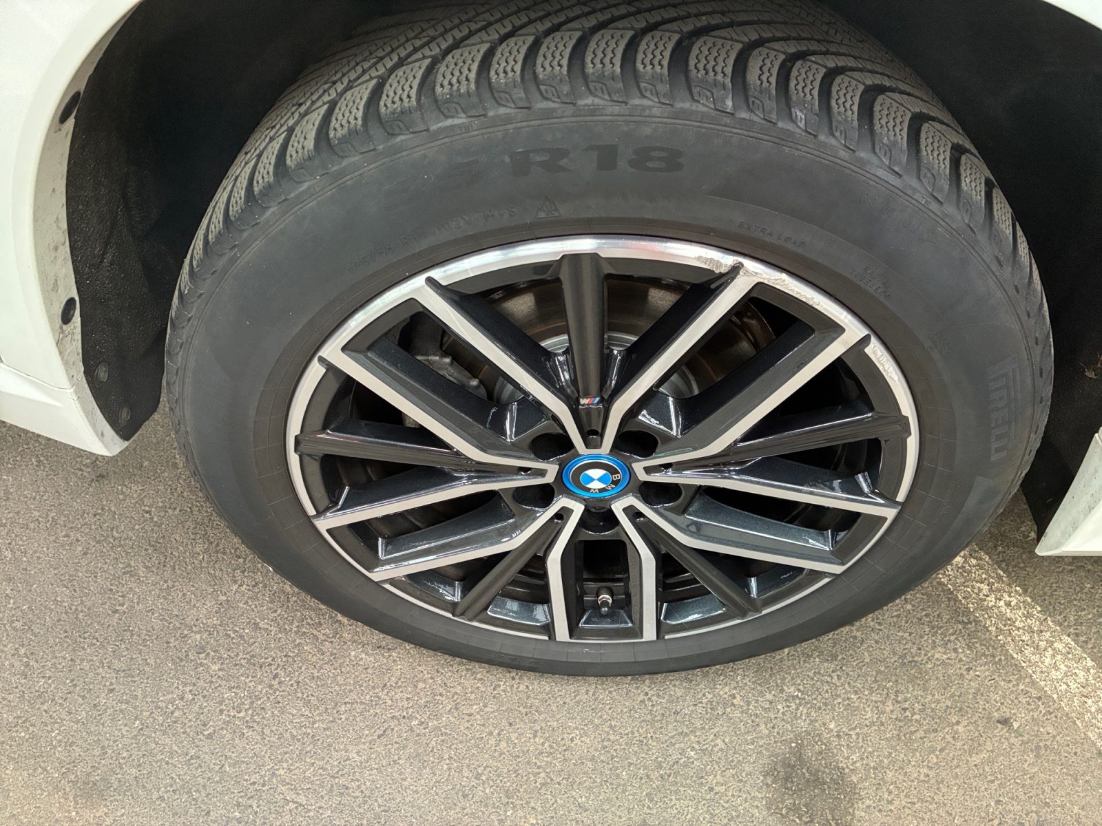  iX1 eDrive20 M Sport 2024