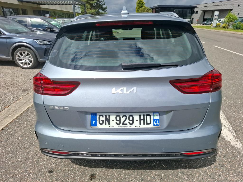 KIA  2023