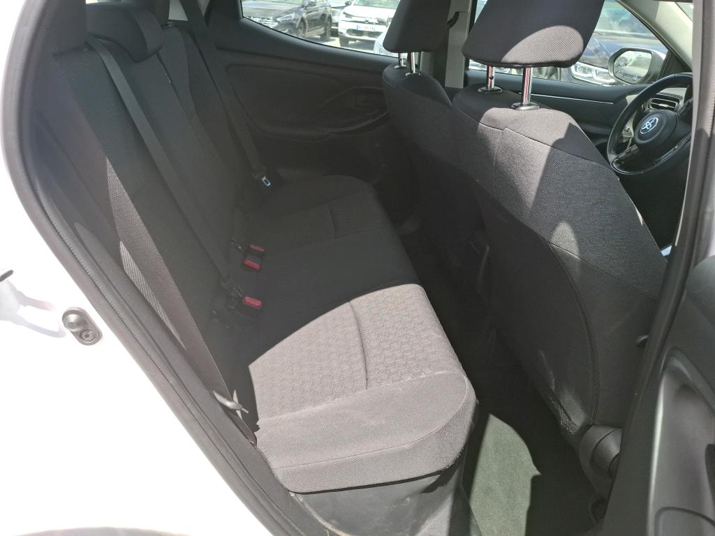 TOYOTA  2021