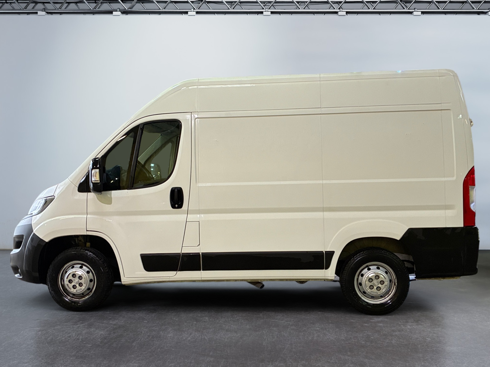 PEUGEOT BOXER FG 2.2BLUEHDI140 ASPHALT 2021