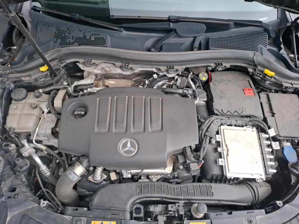 MERCEDES MERCEDES GLA II 200 d 8G-DCT AMG Line 2021