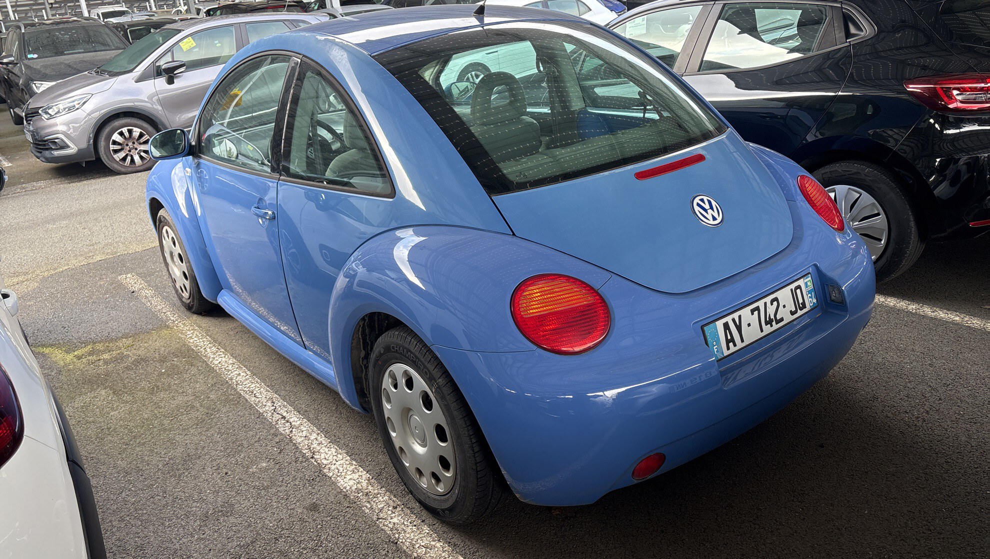 VOLKSWAGEN  2002