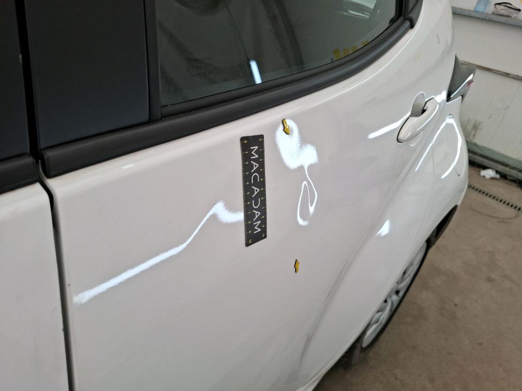 TOYOTA  2022