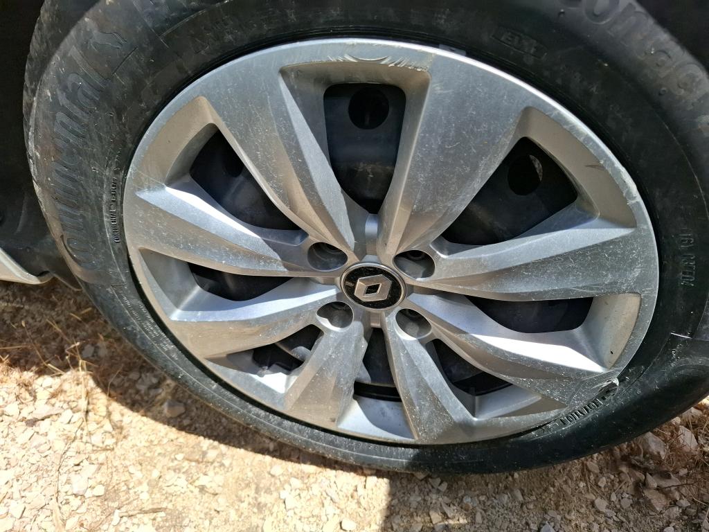 RENAULT RENAULT CLIO SOCIETE BLUE DCI 100 - 21N AIR NAV 2022
